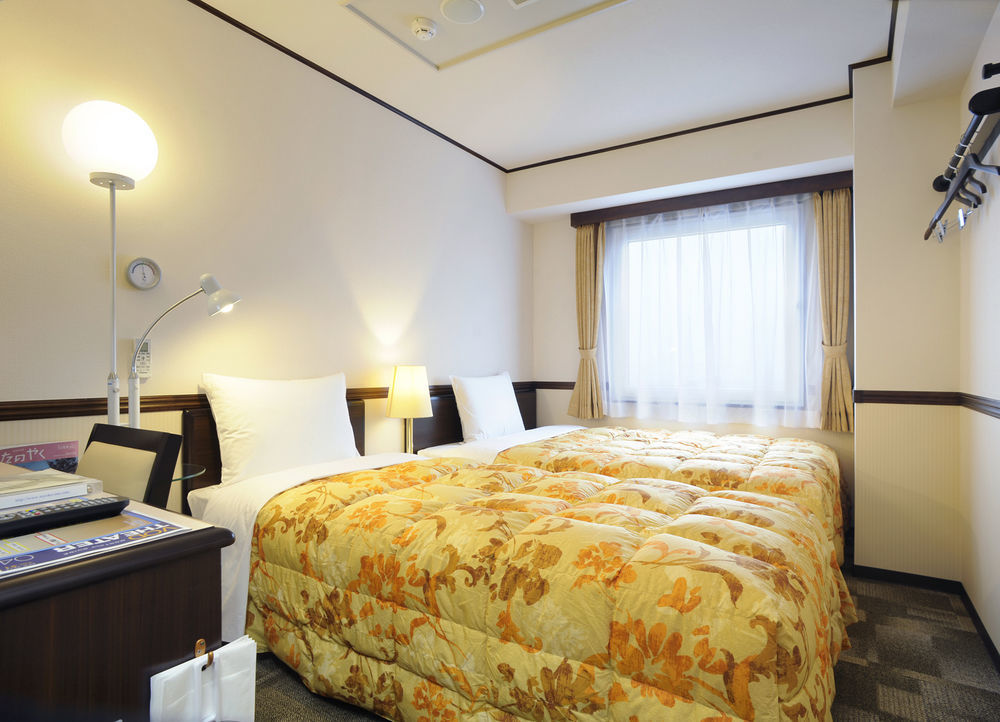 Toyoko Inn Yokohama-Sen Fuchinobe-Eki Minami-Guchi Sagamihara Exterior foto